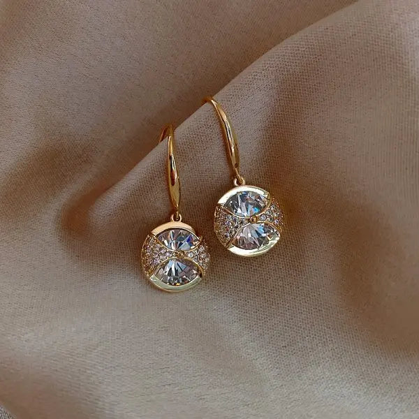 Exquisite Flower Zircon Stud Earrings